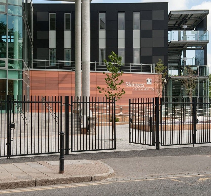 Blunt-top-Railings-Gates005