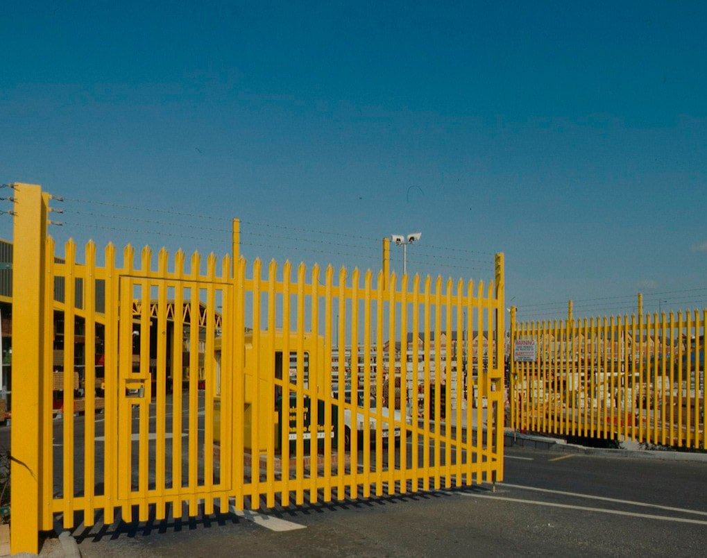 Palisade_swing_gates292