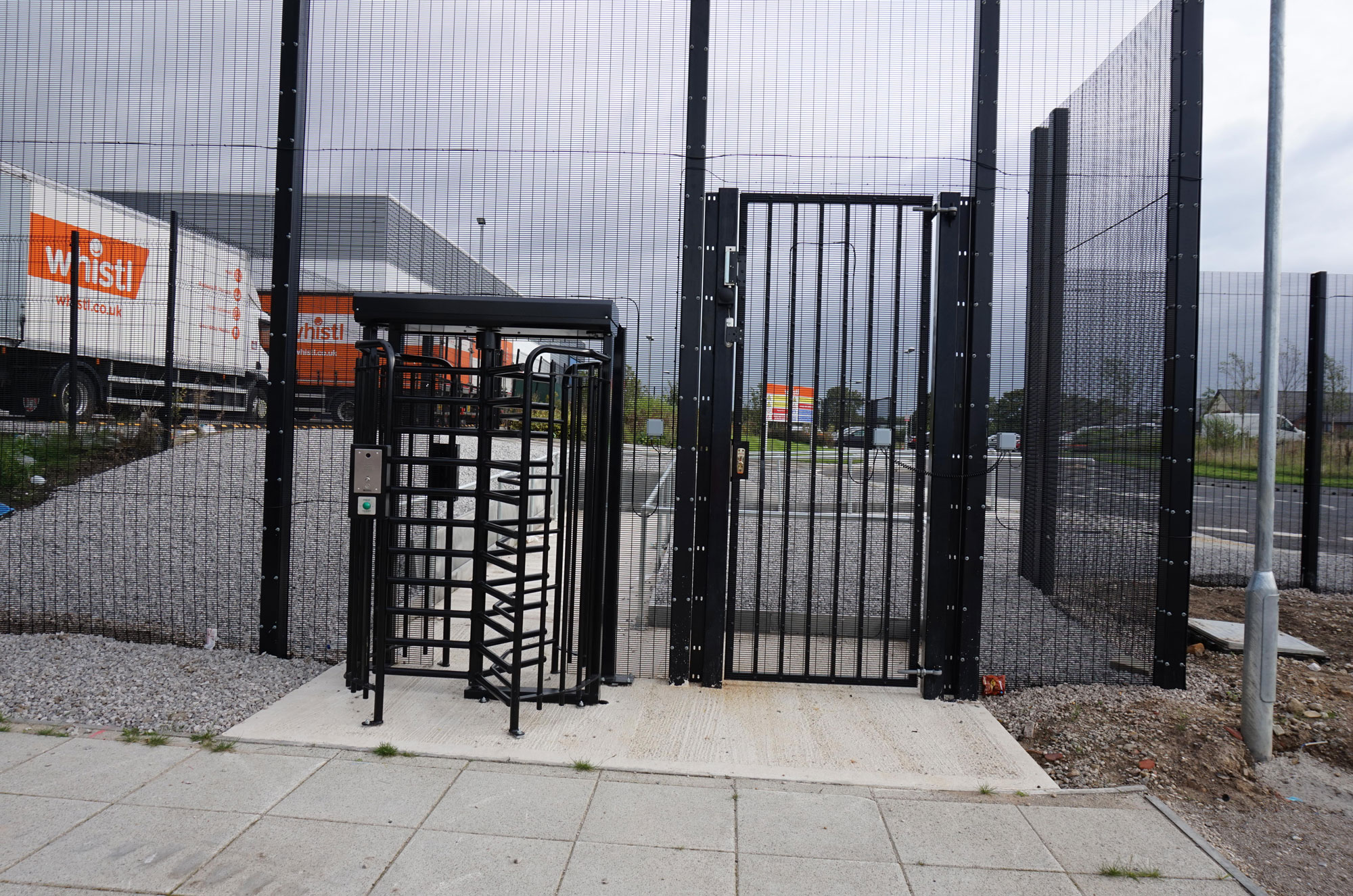 SR2-Swing-Gates-4
